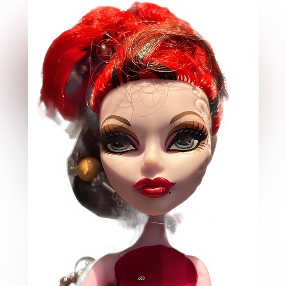 Monster High Doll Operetta - OOAK “OFF WITH HER HEAD” - Picture 4 of 14